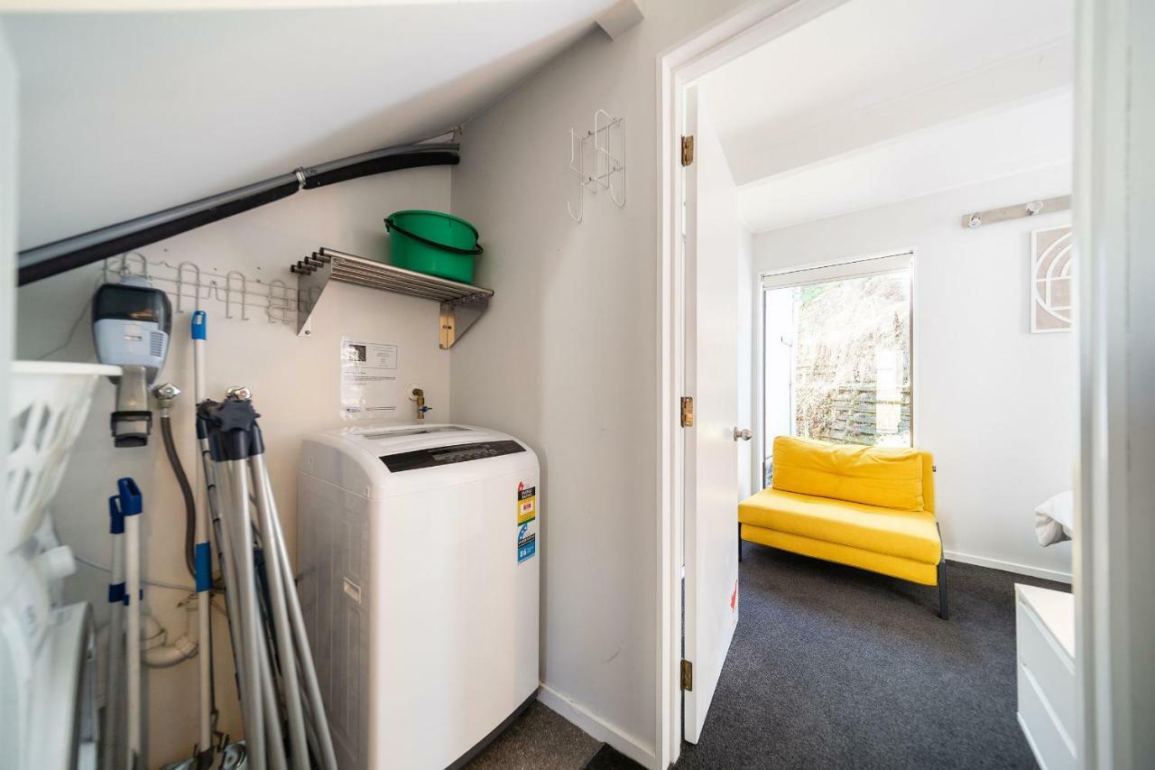Central, Modern Loft Style Home - 2 Min Walk From Town Distretto di Distretto di Queenstown Esterno foto